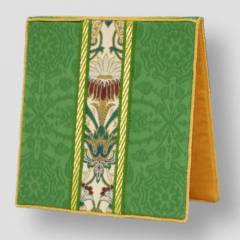 burse-and-veil-green-024