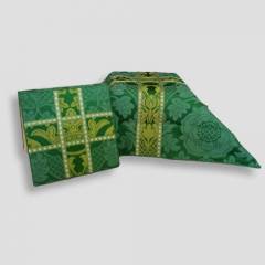 burse-and-veil-green-034