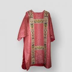 dalmatic-tunicle-rose