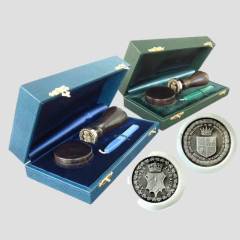 bishop_desk_seal-3-4